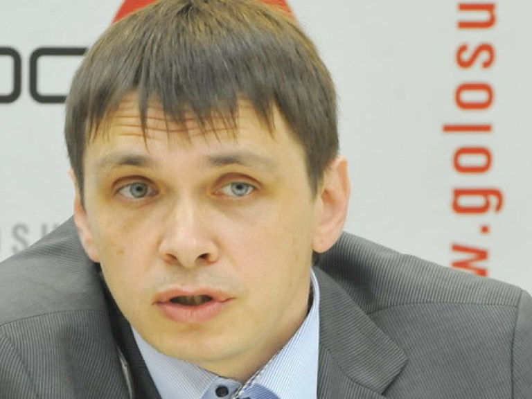 Журналистика в Украине действительно независима, поскольку ни на что не влияет – политолог