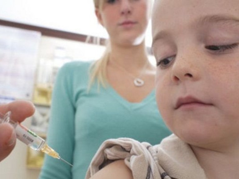 Ф. Лапий: «Осложнения после прививок случаются раз на миллион»