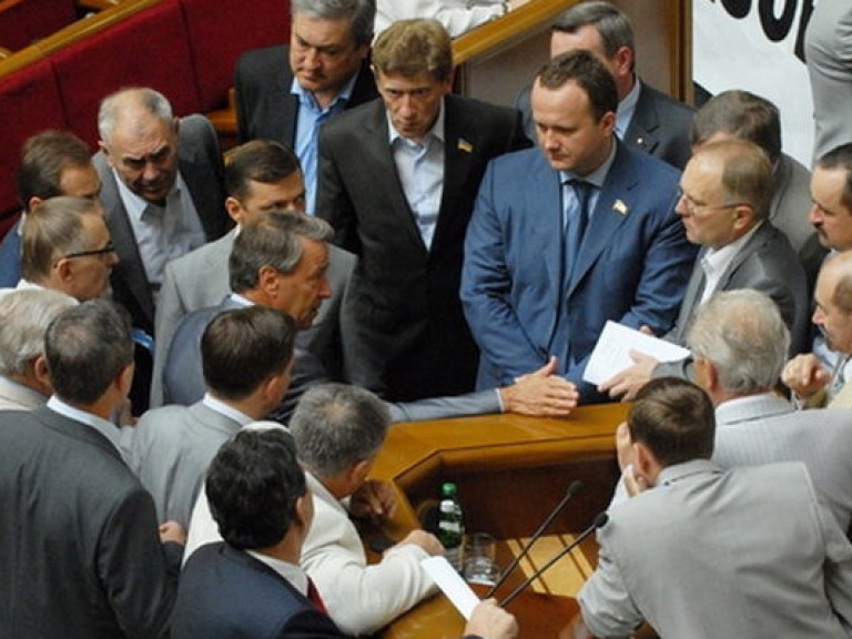Оппозиция опять может заблокировать Раду?