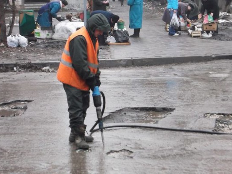В «Киевавтодоре» рассказали, какие дороги в столице будут ремонтировать в первую очередь
