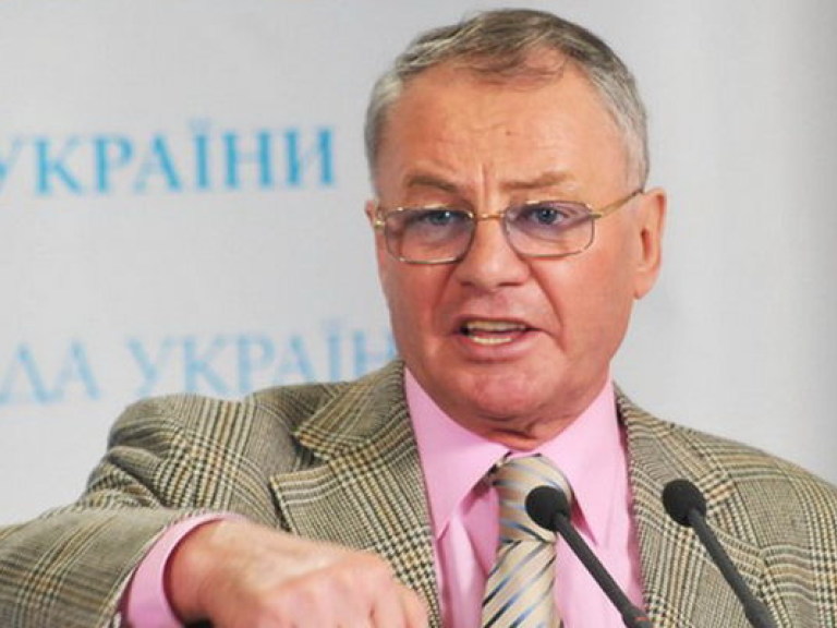 «Батькивщина» сделала последнее предупреждение не голосовавшим за отставку Азарова