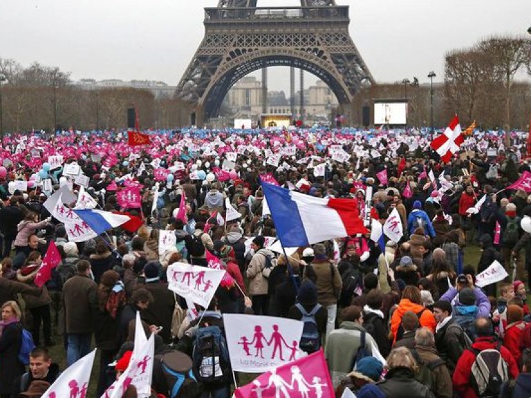 Сегодня Франция станет 14-м государством, признающим гомосексуальные браки (ВИДЕО)