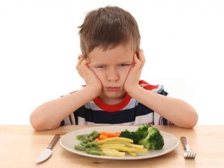 Ранние овощи и фрукты детям категорически противопоказаны &#8212; эксперт