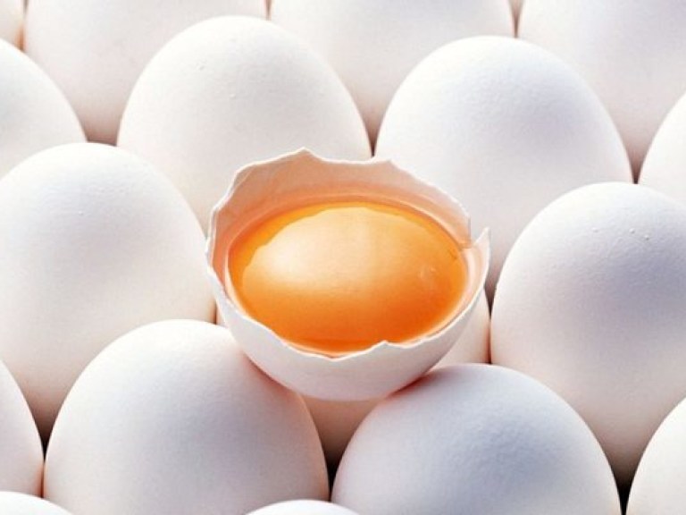 Мужчинам опасно есть более трех яиц в неделю