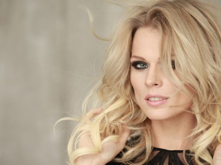 Оля Фреймут опять пострадала во время съемок «Ревизора»