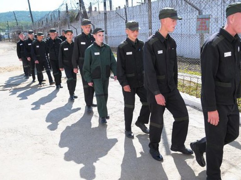 А. Лазаренко: «Малолетние преступники, в основном, воруют мобильные телефоны и карманные деньги»