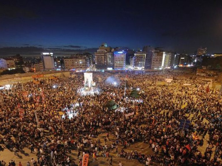 Турецкий гамбит: Во что выльются беспорядки в Анкаре и Стамбуле?