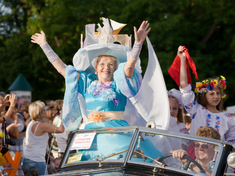 Для чего в Херсоне собрались лицедеи из 15 стран?