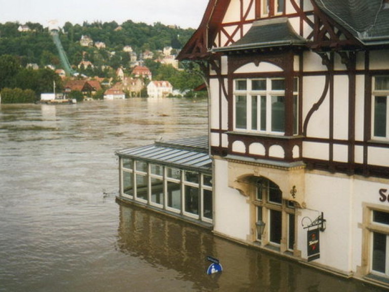 Астрологи раскрыли причину наводнений, охвативших Европу