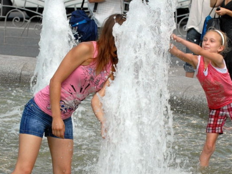 Эксперт рассказала, как правильно одеваться летом