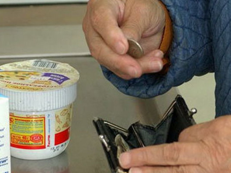 На казначейских счетах нет денег на зарплату бюджетникам — депутат