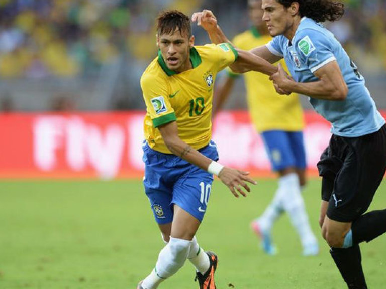 Кубок конфедераций: Уругвай не забивает пенальти, Бразилия выигрывает (ВИДЕО)