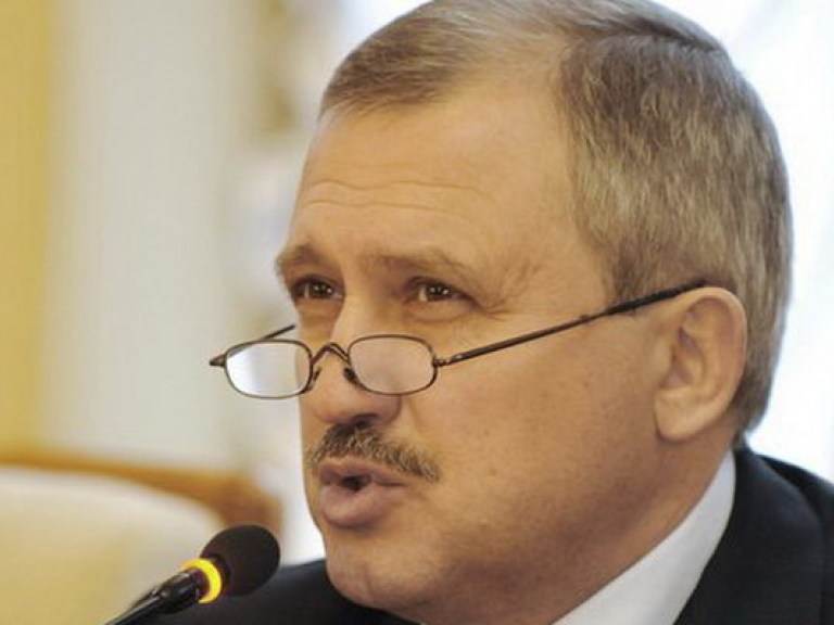 «Бютовец» рассказал, почему оппозиция не блокировала трибуну из-за Балоги и Домбровского