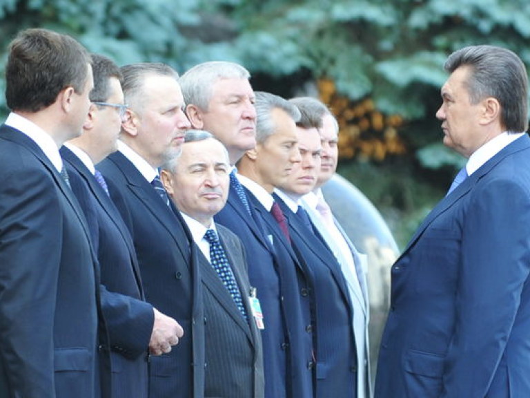 Янукович увеличил штат своей администрации