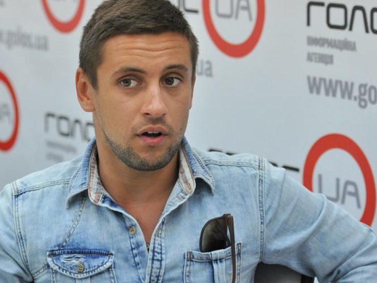 Монатик говорит, что радио его не берет