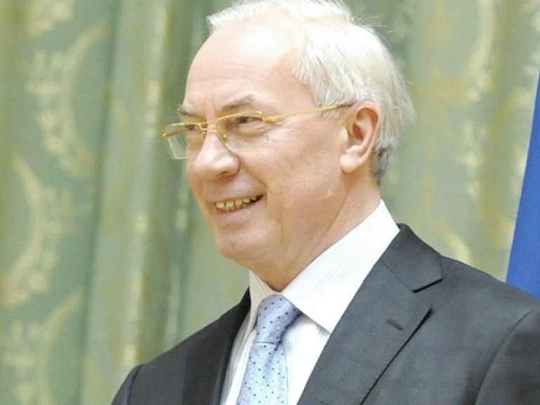 В экономике все хорошо: Азаров ушел в отпуск