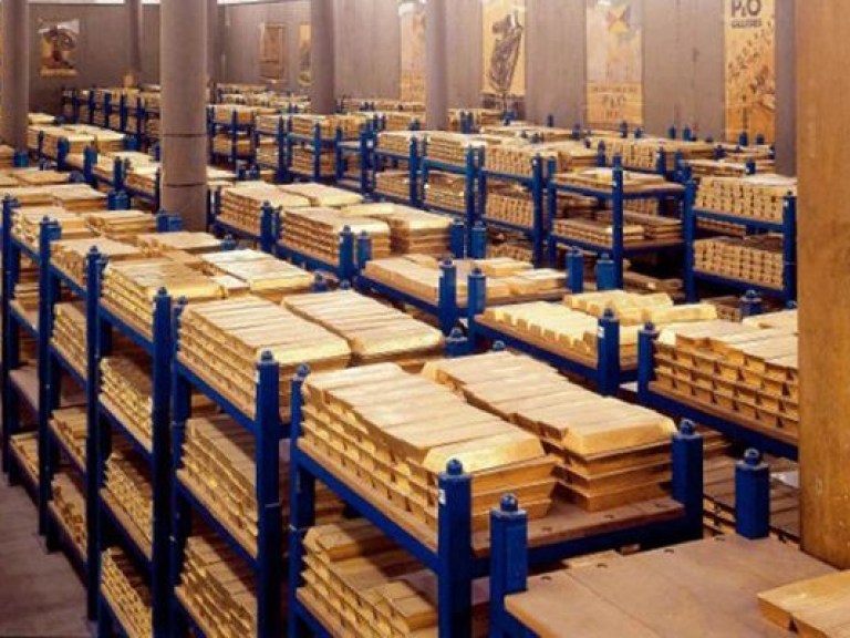 Чем грозит Украине сокращение золотовалютных резервов?