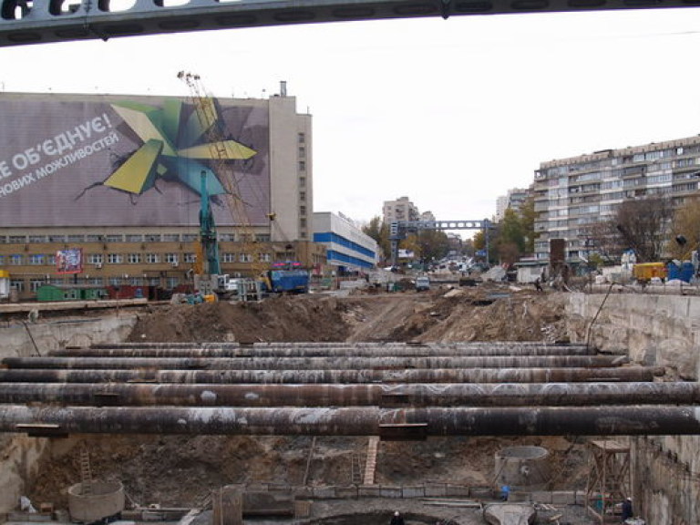 Правительство и КГГА никак не могут разобраться, когда откроется станция метро «Теремки»
