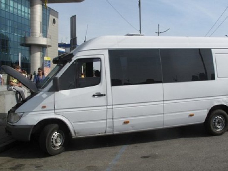 Чиновники хотят убрать международных пассажирских перевозчиков с центральных улиц Киева