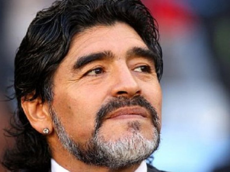 Легенде мирового футбола сделали операцию на глазах