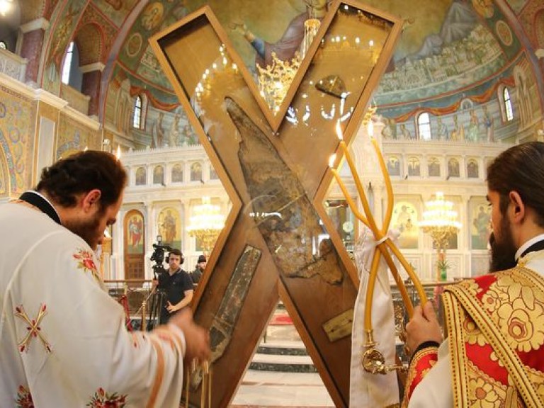 Сегодня в Киев привезут крест апостола Андрея Первозванного