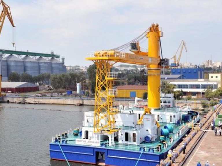«НИБУЛОН» снова первый &#8212; построил самый большой плавучий кран в Черноморском и Средиземноморском бассейнах