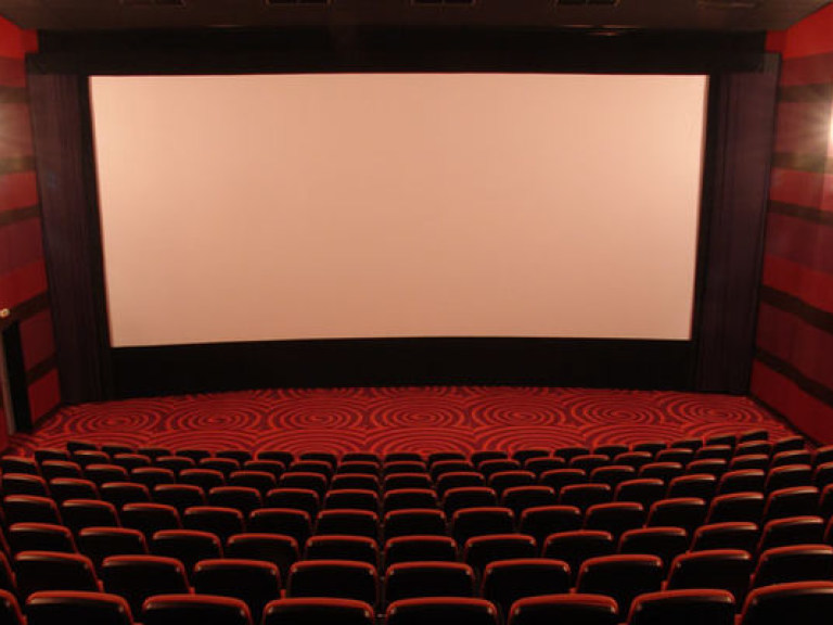 Столичные коммунальные кинотеатры отремонтируют, а коллективам повысят зарплату – КГГА