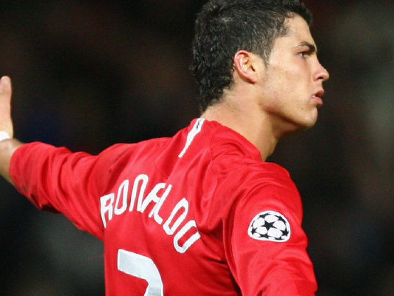 «Манчестер Юнайтед» возвращает Криштиану Роналду