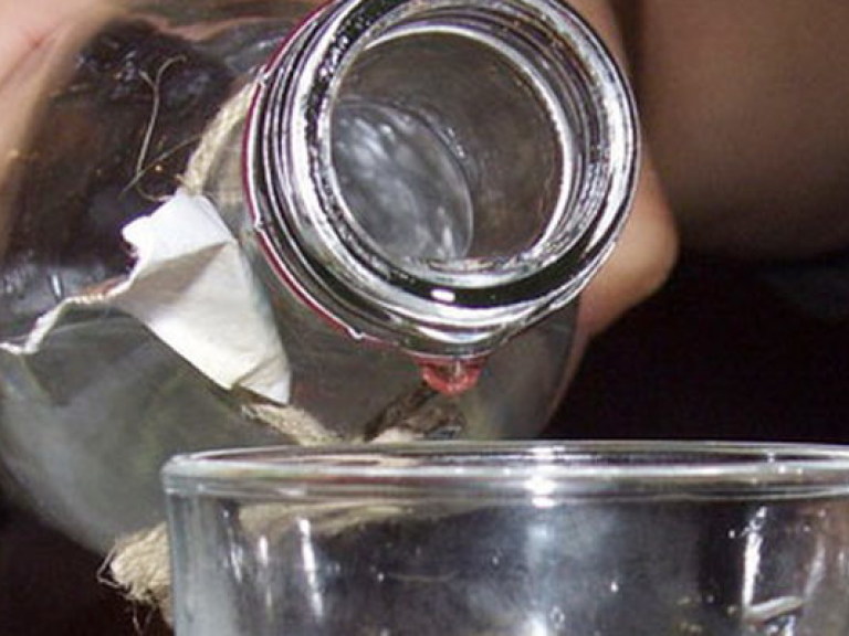 Алкоголь и соль защищают от отравлений во время застолий &#8212; медик