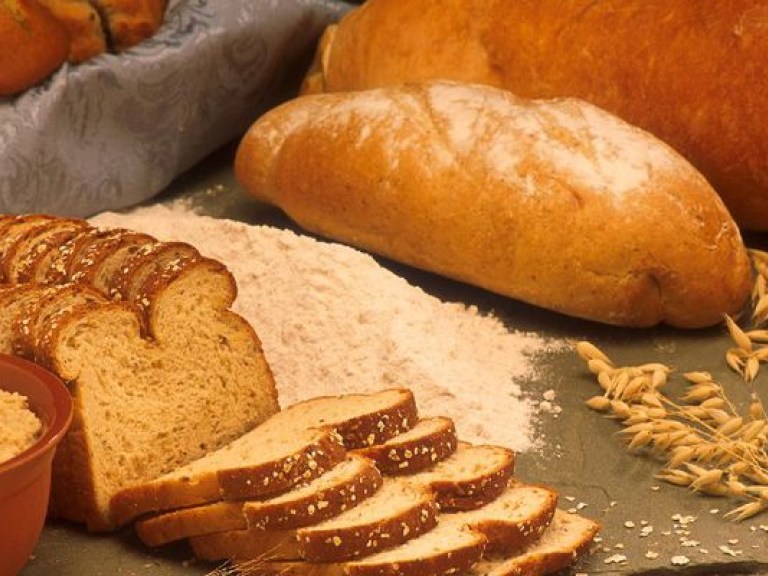 В Крыму ограничили количество хлеба в одни руки