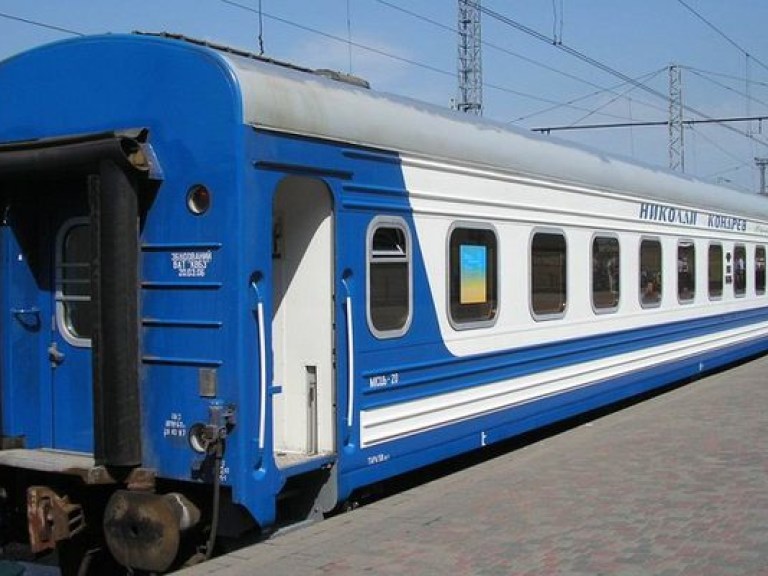 «Укрзализныця» добавила поездов на Крым