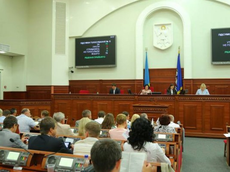 Яценюк рассказал, за что проголосовали депутаты Киевсовета