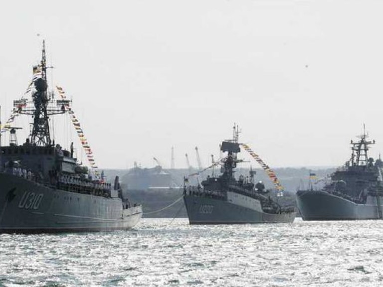 Корабли Черноморского флота будут ходить под тернопольскими флагами