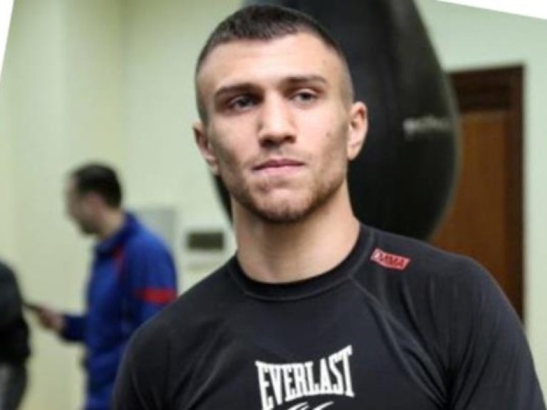 Официально: назван первый соперник Ломаченко на профессиональном ринге