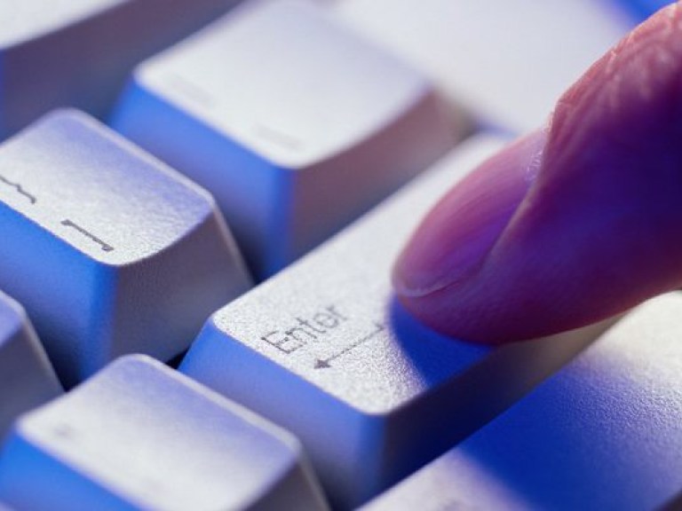 Украинцы не знают, как защищаться от Интернет-мошенников – МВД