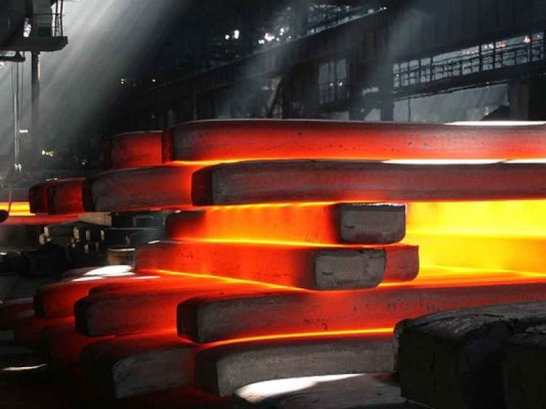 Эксперт: металлургия восстанавливает темпы производства