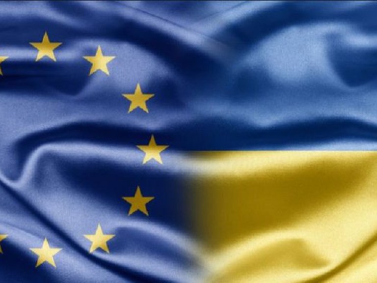 Симоненко рассказал, что ждет Украину в случае подписания ассоциации с ЕС