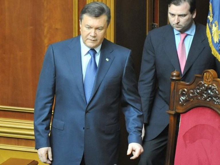 Янукович приехал на заседание Верховной Рады