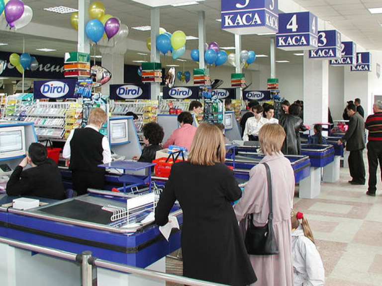 Больше всего продуктов украинцы покупают в пятницу, а лекарств – во вторник