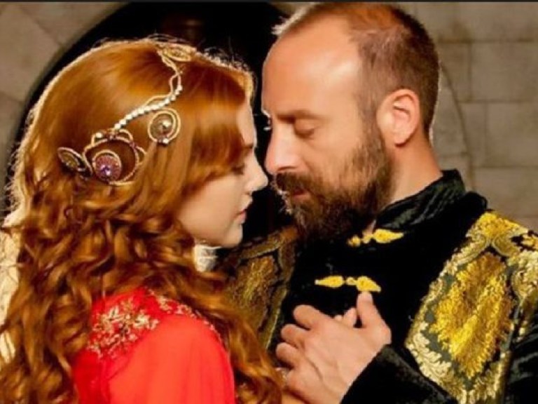 В спину «Великолепному веку» дышит серьезный конкурент