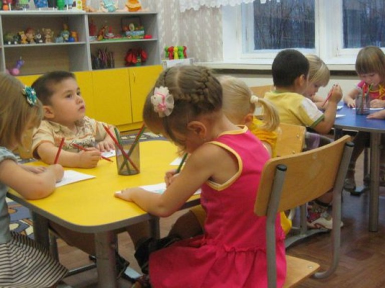 За прошлый год в приютах побывало более 10 тысяч детей – Павленко