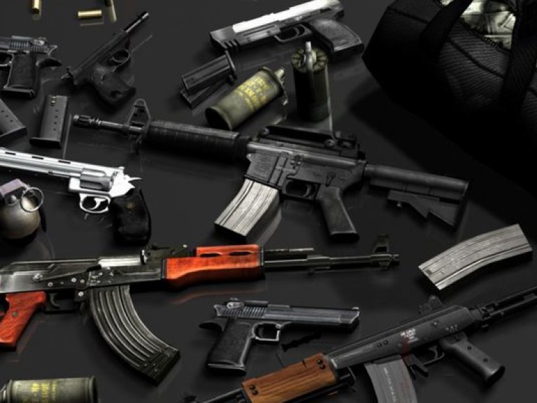 Мексиканец сделал из оружия оркестр инструментов (ВИДЕО)