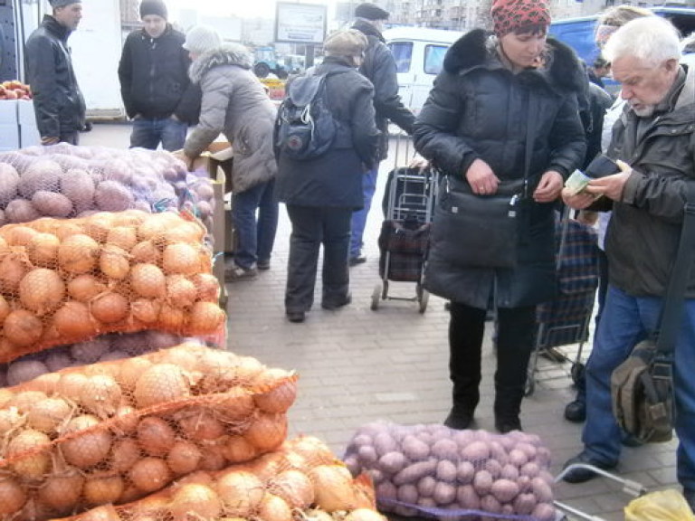 Ярмарка в центре Киева: недешево, но сердито