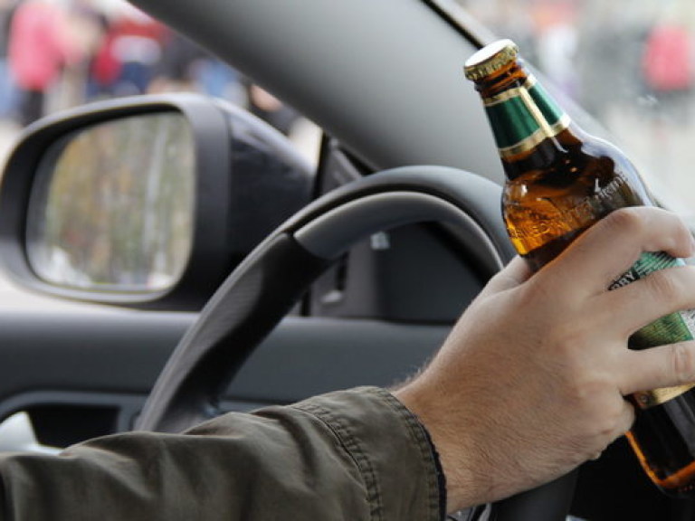 Штрафы для пьяных водителей предлагают увеличить до 7 650 гривен