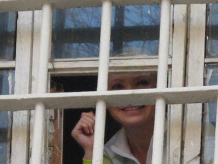Новый закон для заключенных подстроен под Тимошенко – правозащитник