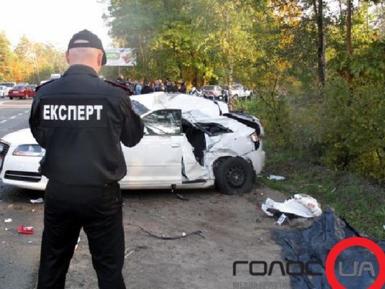 Под Киевом в ужасном ДТП погиб мотоциклист (ФОТО)