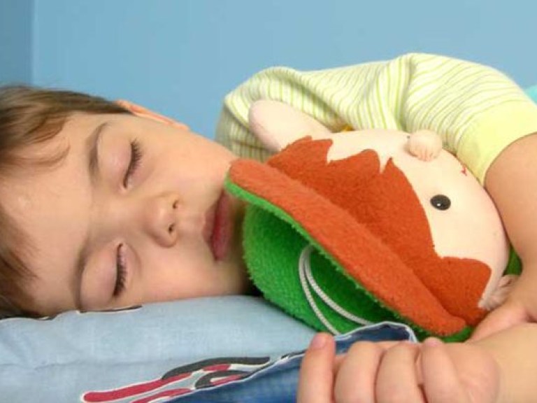 7 неожиданных причин, почему дети часто болеют