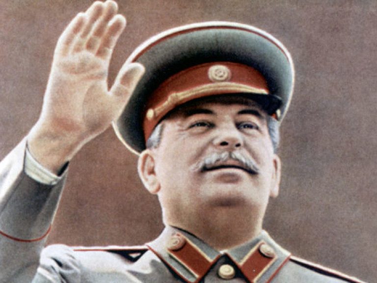 Ученые рассказали, почему культ Сталина существует до сих пор