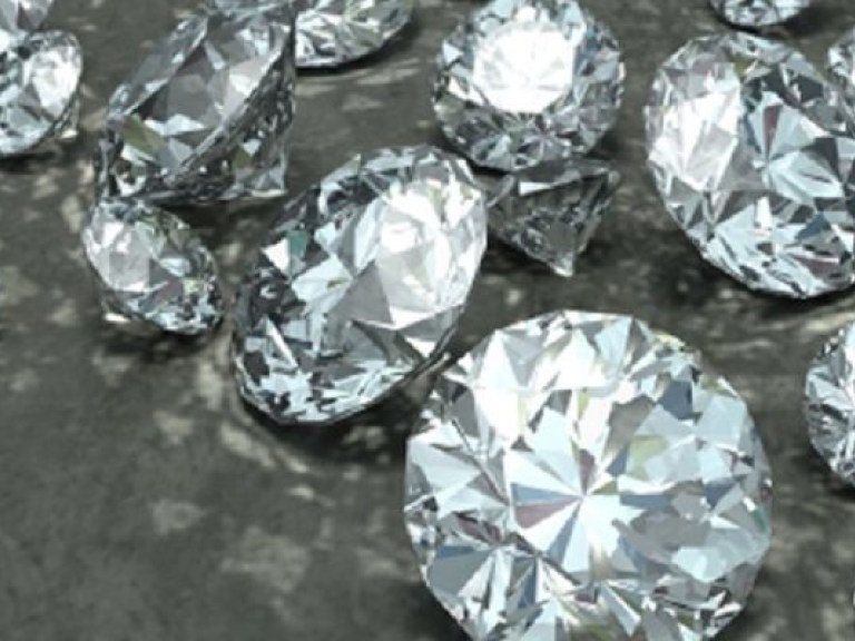 Ученые нашли планеты, где идут дожди из алмазов