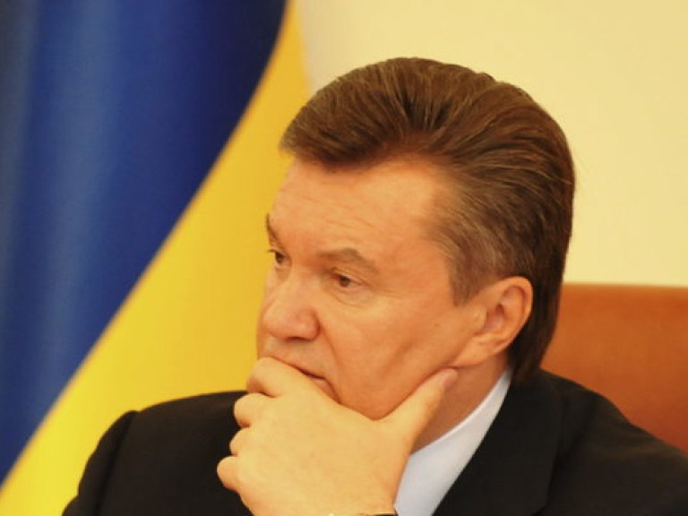 Рейтинг Януковича подрывает коррупция &#8212; социолог